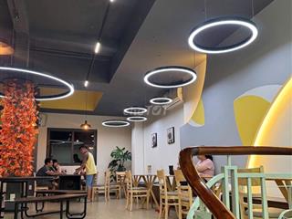 CHO THUÊ NHÀ MẶT TIỀN ĐƯỜNG BÌNH THỚI 12X18M 2L SUỐT VỊ TRÍ VÀ NHÀ ĐẸP