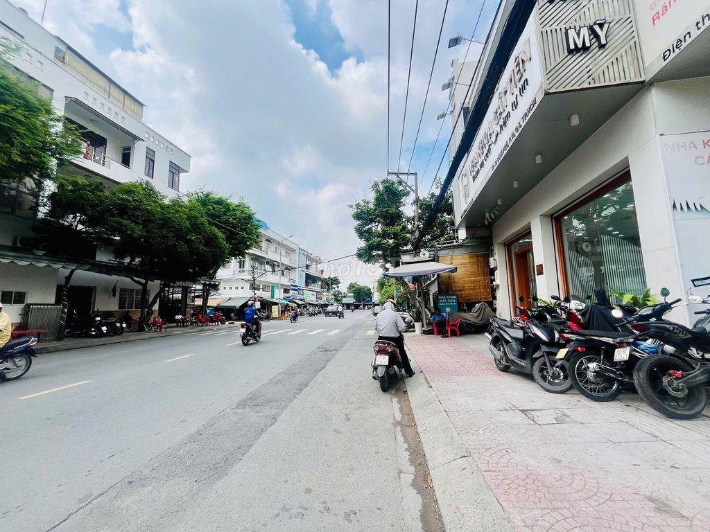 NHÀ CHO THUÊ MẶT TIỀN ĐƯỜNG BÌNH PHÚ 8X23M 1 LỬNG KHU KD ĐÔNG ĐÚC