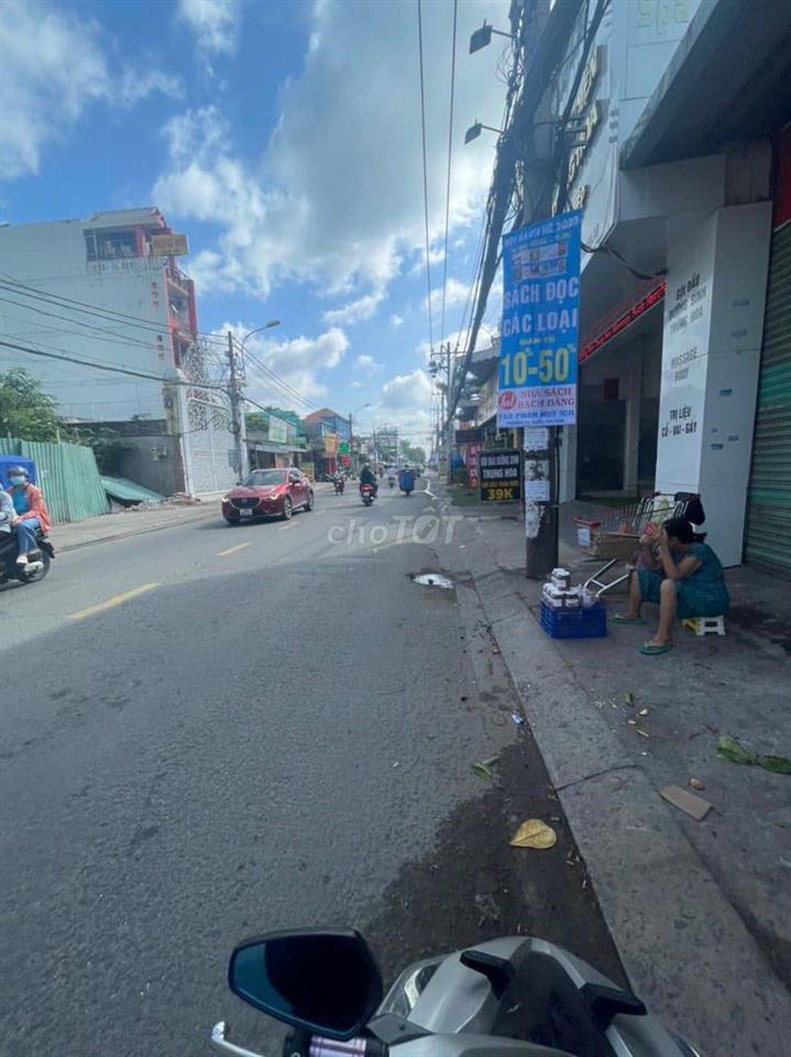 CHO THUÊ NHÀ MẶT TIỀN ĐƯỜNG PHAN HUY ÍCH 4X28,5M CẤP 4 THÔNG SUỐT