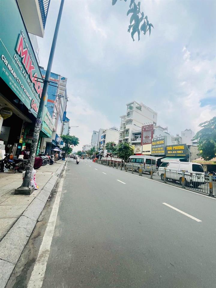 NHÀ CHO THUÊ MẶT TIỀN ĐƯỜNG LUỸ BÁN BÍCH 6X17M SUỐT CÓ 1 LỬNG CUỐI NHÀ