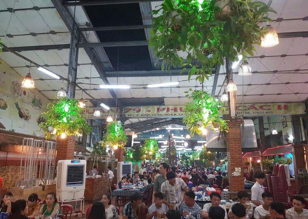 CHO THUÊ NHÀ MẶT TIỀN ĐƯỜNG NGUYỄN THỊ TÚ 18X100M NỞ HẬU 26M GIỮA NHÀ