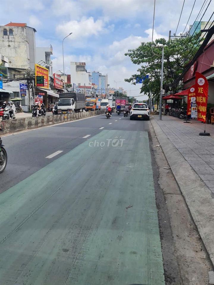 CHO THUÊ NHÀ MẶT TIỀN ĐƯỜNG HÀ HUY GIÁP 15X20M CẤP 4 TRỐNG SUỐT