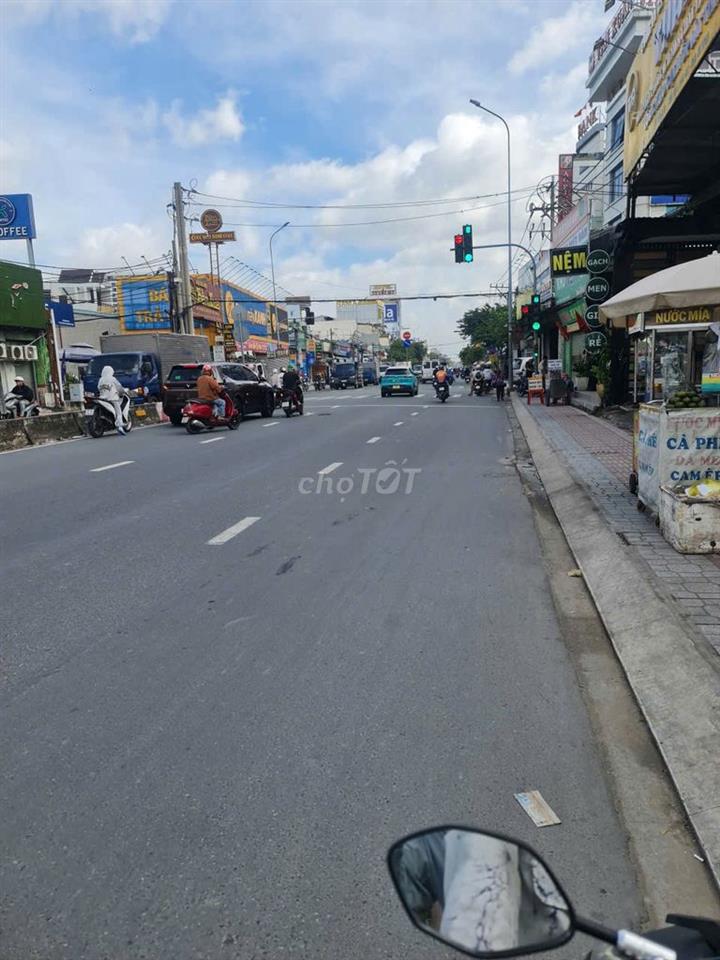 MBKD MẶT TIỀN ĐƯỜNG HÀ HUY GIÁP NGANG 18M TỔNG DTSD GẦN 1000M2 