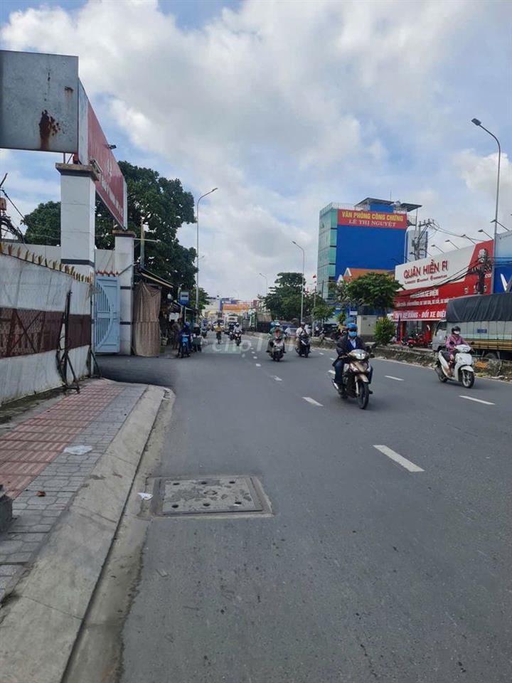 MBKD MẶT TIỀN ĐƯỜNG HÀ HUY GIÁP NGANG 18M TỔNG DTSD GẦN 1000M2 