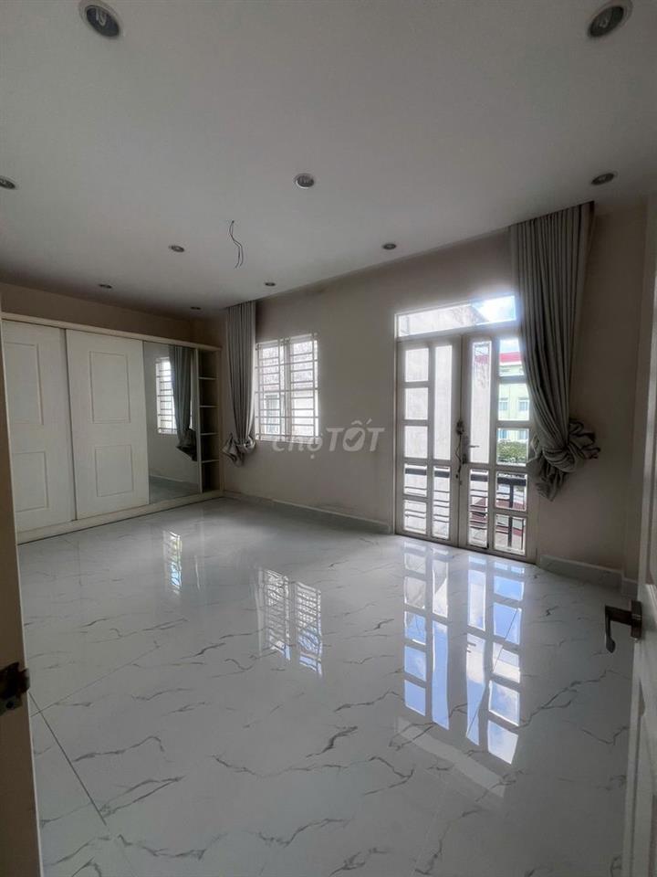 🏢 CHO THUÊ VĂN PHÒNG CÓ BAN CÔNG –  MẶT TIỀN AN LẠC