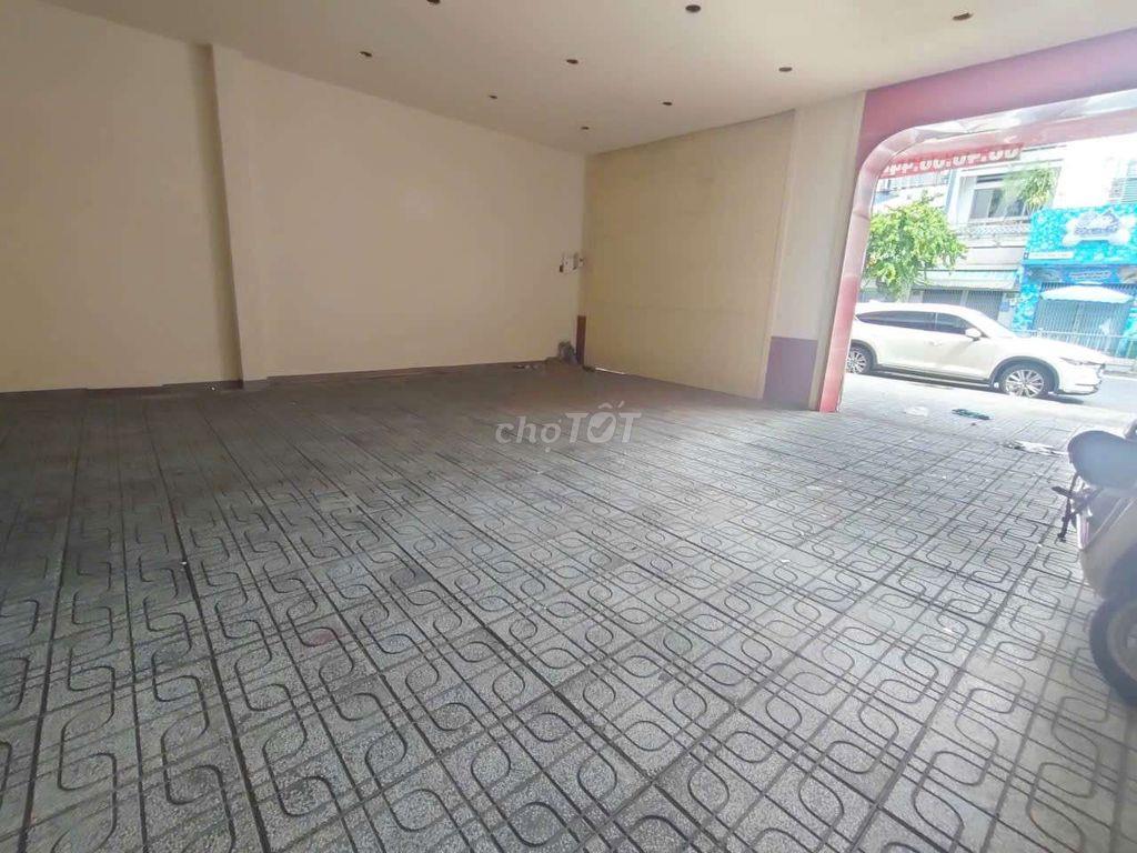 CHO THUÊ MBKD  344M2 MẶT TIỀN ĐƯỜNG BÀ HOM 130tr/ tháng