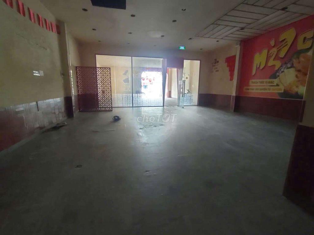 CHO THUÊ MBKD  344M2 MẶT TIỀN ĐƯỜNG BÀ HOM 130tr/ tháng