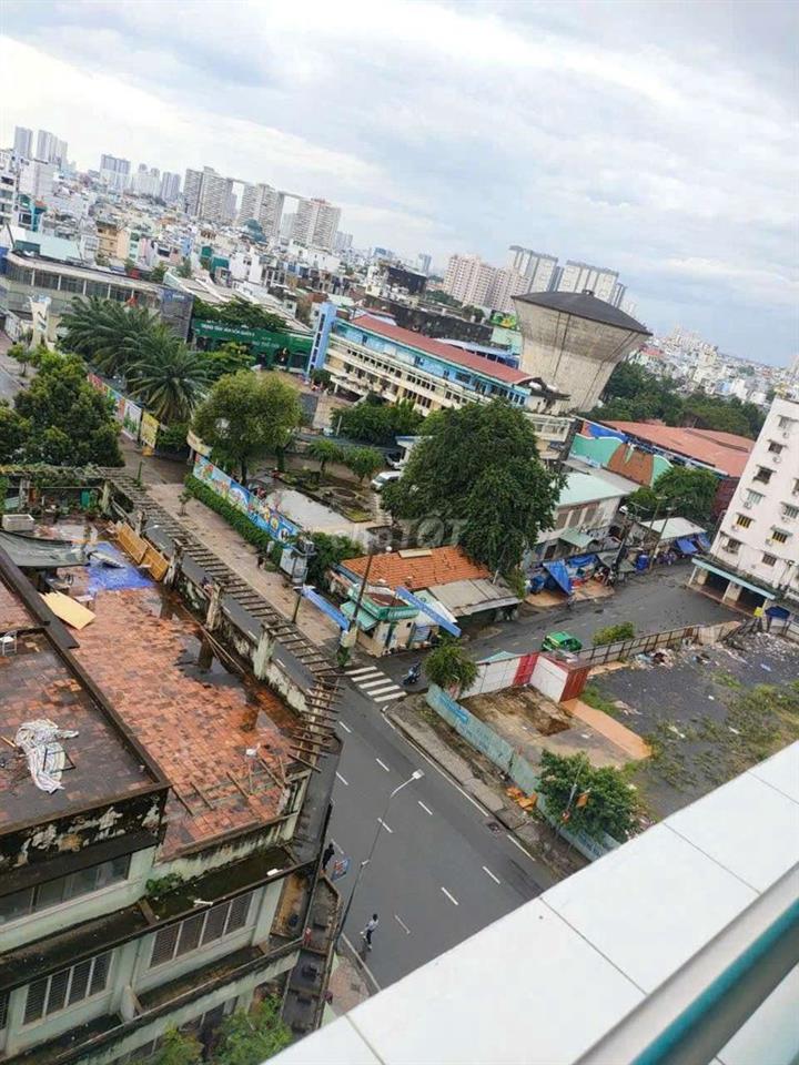 CHO THUÊ NHÀ NGUYÊN CĂN GÓC 2 MẶT TIỀN ĐƯỜNG TRẦN HƯNG ĐẠO. Q5