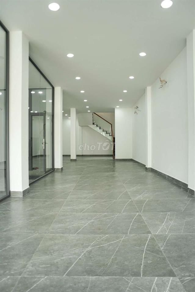 CHO THUÊ CĂN GÓC 3MT ĐƯỜNG CỘNG HÒA