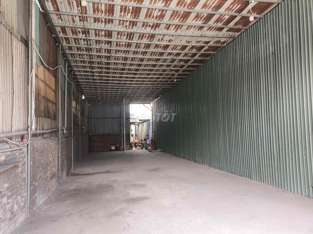 Xưởng 6.5x23m Mặt Tiền Quốc lộ 1a, Công 40f