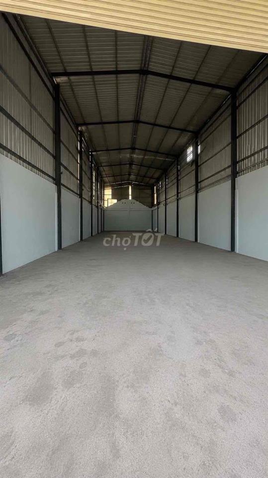 XƯỞNG 8X35M Công 40f giá rẻ Đẹp Hương lộ 2, ao đôi