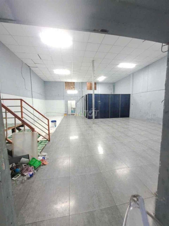 Xưởng 8x30 đúc lửng Tỉnh lộ 10 sát q6