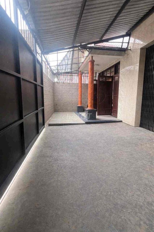 Xưởng tây lân 340m2 12x30 có sẵn vp, điện Ti200A máy phát điện