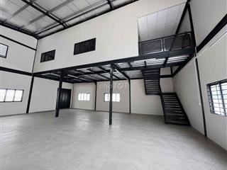 Xưởng Kinh Dương Vương Sát Tên lửa 300m2 có sẵn 3 máy lạnh