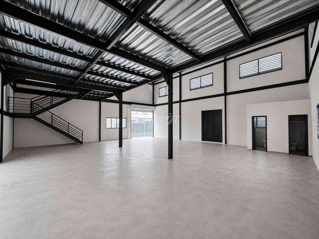 Xưởng Kinh Dương Vương Sát Tên lửa 300m2 có sẵn 3 máy lạnh