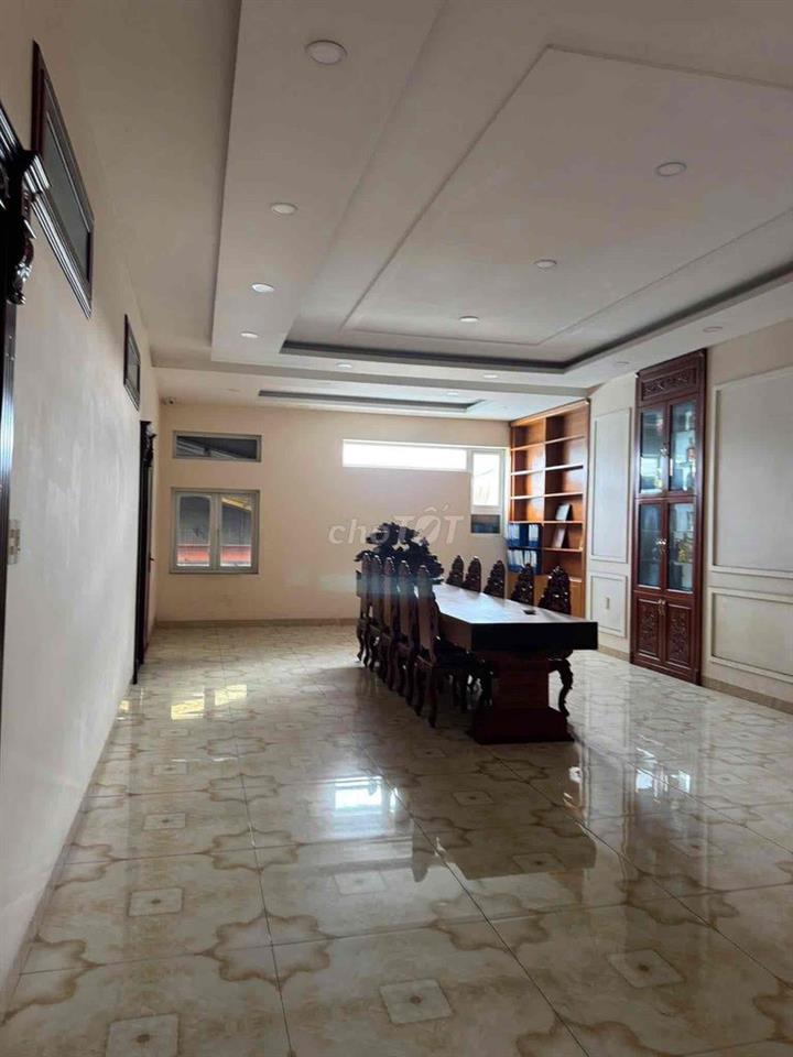 XƯỞNG VÕ VÂN VÂN 12X50 LẦU VP 300M