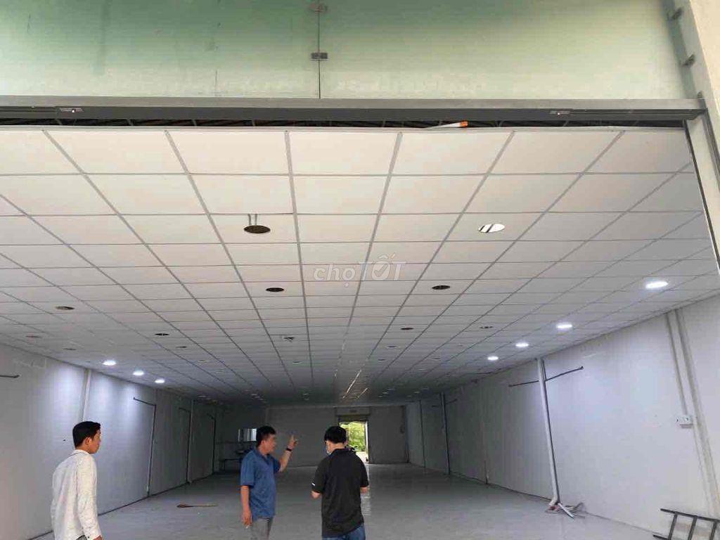 Xưởng 300m 10x30 Nguyễn văn cự Bình Tân nền epoxy