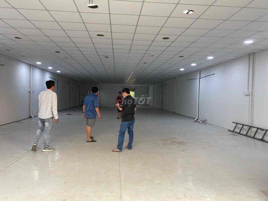 Xưởng 300m 10x30 Nguyễn văn cự Bình Tân nền epoxy