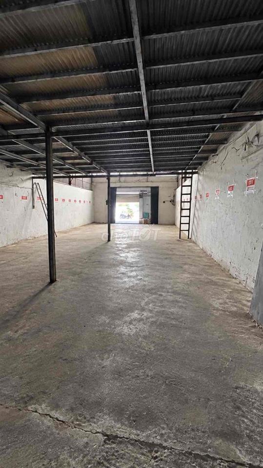 Xưởng 8x30m Gác 100m Tỉnh Lộ 10, Lê Đình Cẩn như hình