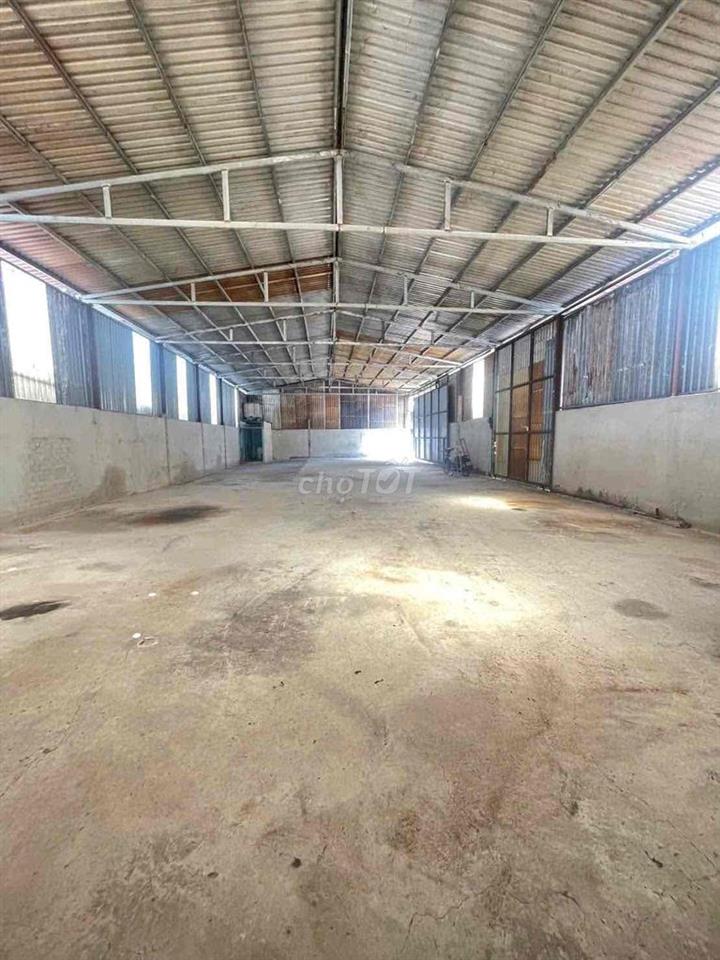 xưởng 750m2 kho 400m2 Giá rẻ Tải 5 Tấn