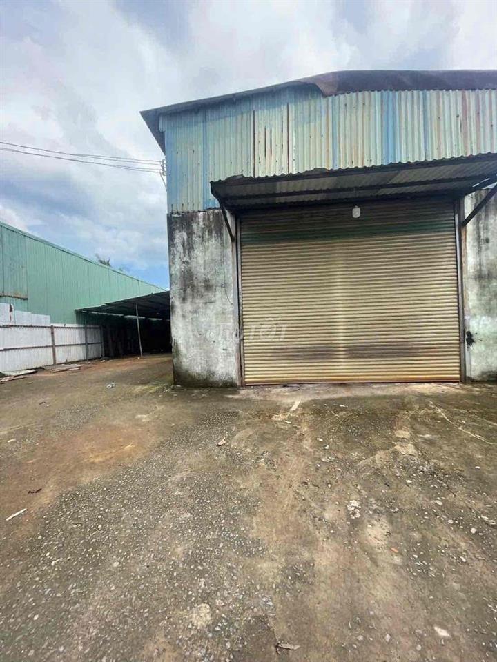 xưởng 750m2 kho 400m2 Giá rẻ Tải 5 Tấn