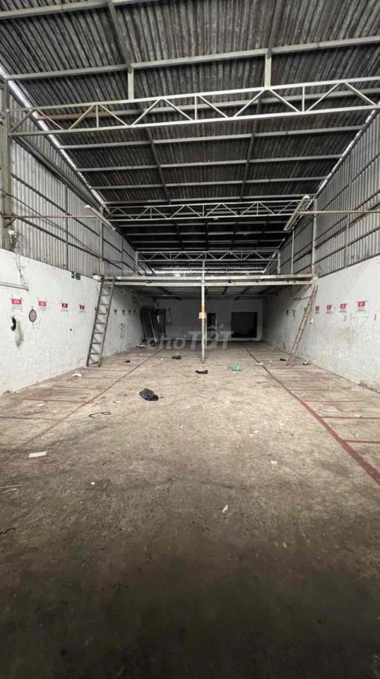 Xưởng 8x20 Gác Lửng Lê Đình Cẩn Tải 5 Tấn Thông Điện 3p