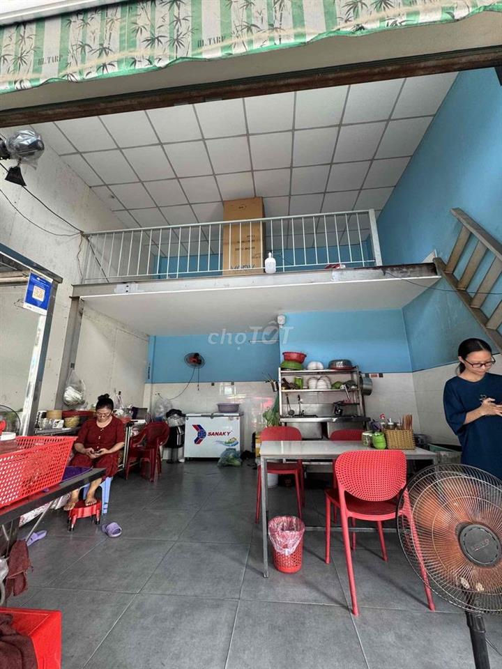 SANG QUÁN HỦ TIẾU