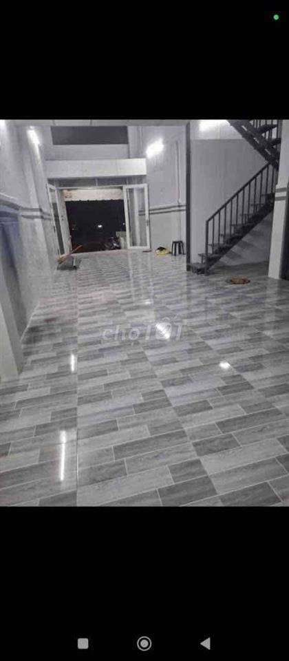nhà nguyên căn mặt tiền