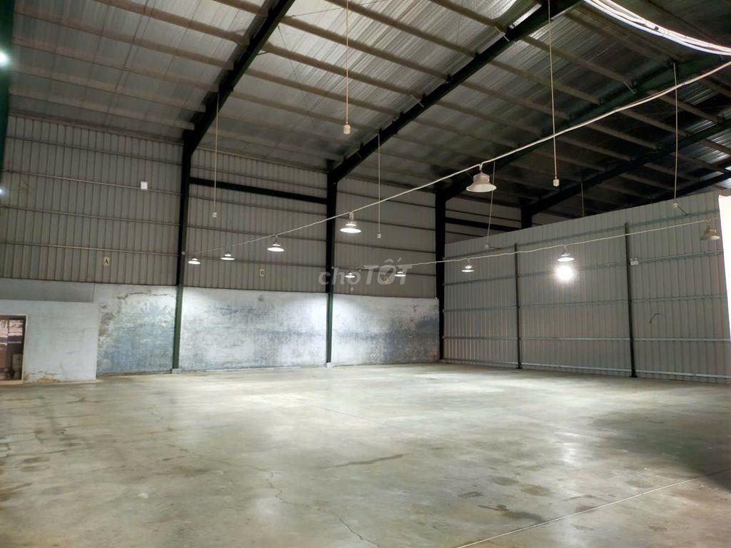 CHO THUÊ KHO XƯỞNG 300M HÒA BÌNH TÂN PHÚ