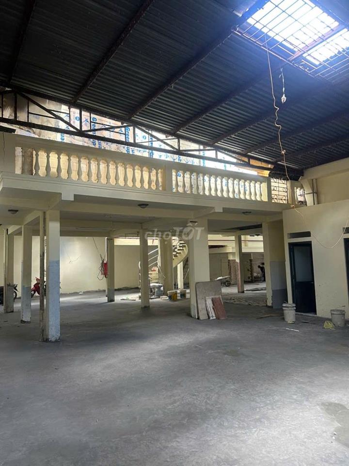 CHO THUÊ KHO XƯỞNG KV TRUNG TÂM TÂN PHÚ 650M