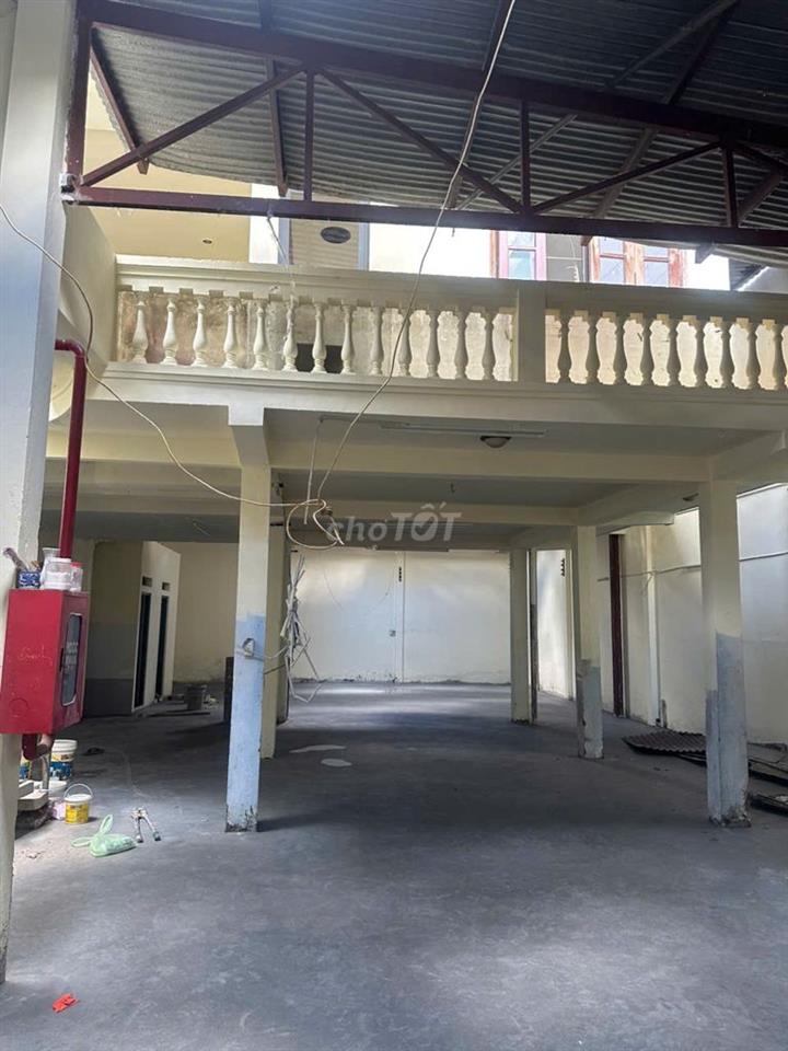 CHO THUÊ KHO XƯỞNG KV TRUNG TÂM TÂN PHÚ 650M
