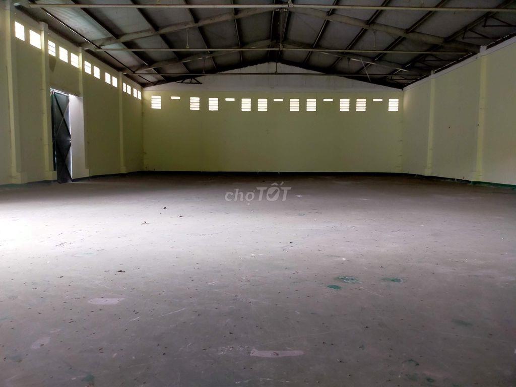CHO THUÊ KHO XƯỞNG MBKD 700M TÂN PHÚ 