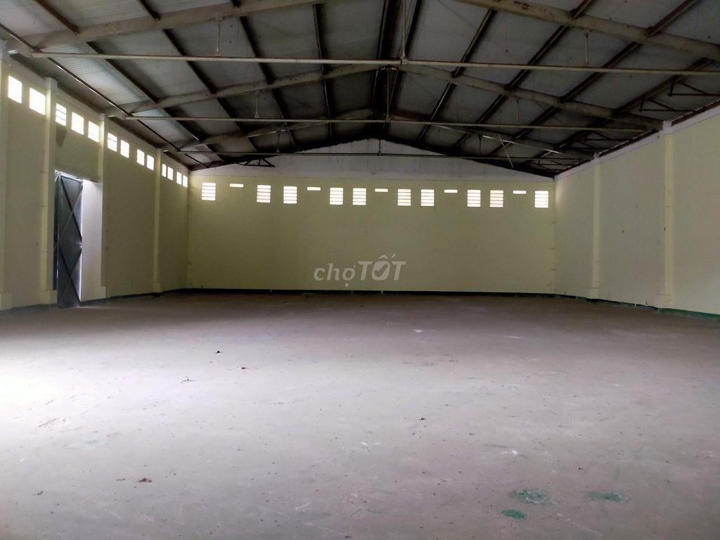 CHO THUÊ KHO XƯỞNG MBKD 700M TÂN PHÚ 