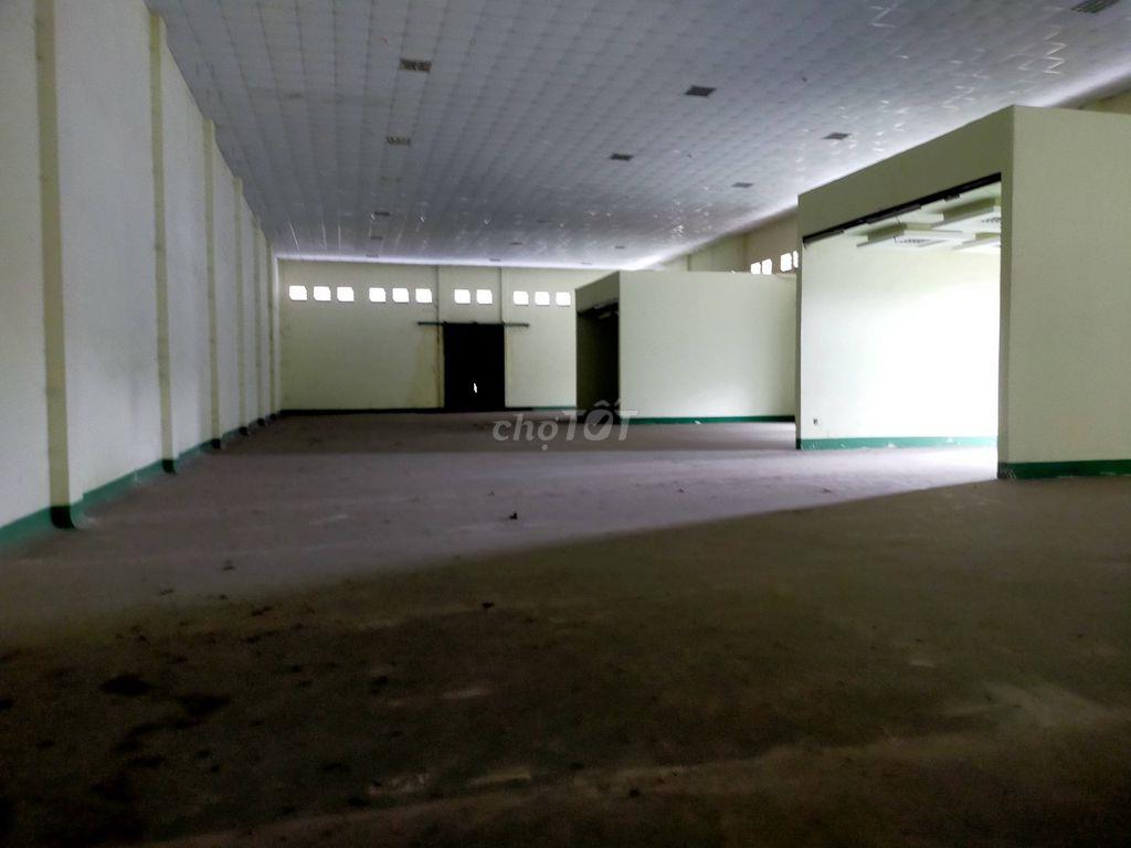CHO THUÊ KHO XƯỞNG 430M HÒA BÌNH TÂN PHÚ 
