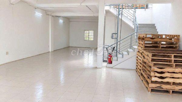 CHO THUÊ KHO XƯỞNG + MBKD 900M HÒA THẠNH TÂN PHÚ 