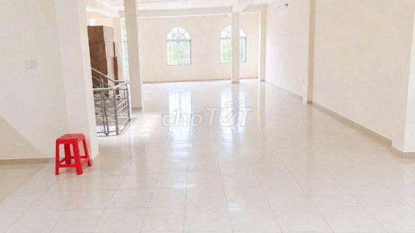 CHO THUÊ KHO XƯỞNG + MBKD 900M HÒA THẠNH TÂN PHÚ 