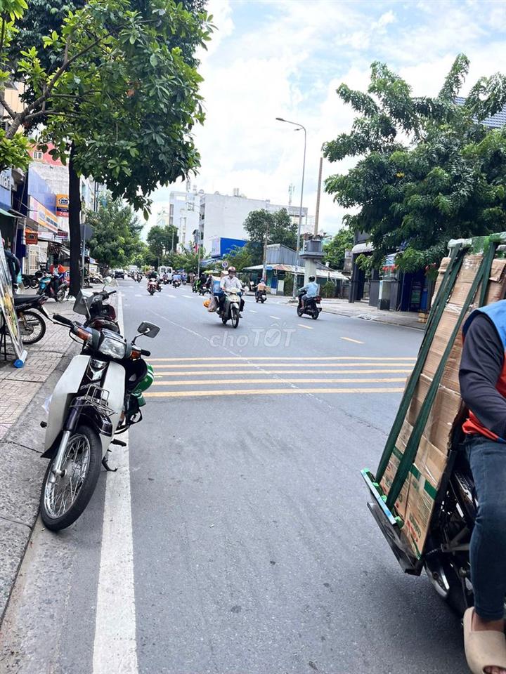 CHO THUÊ NHÀ MẶT TIỀN ĐƯỜNG NGUYỄN THỊ TÚ 8X25M 1 TRỆT SUỐT VÀ 1 GÁC