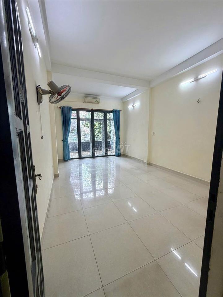 NHÀ CHO THUÊ NGUYÊN CĂN MẶT TIỀN ĐƯỜNG THỐNG NHẤT 4X16M 3L