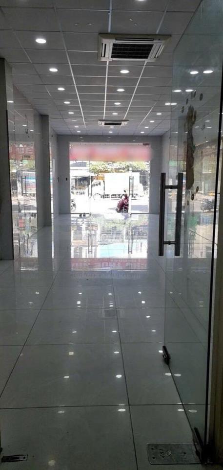 CHO THUÊ NHÀ MẶT TIỀN ĐƯỜNG TÂY THẠNH 4,5X25M 4L SUỐT CÓ THANG MÁY
