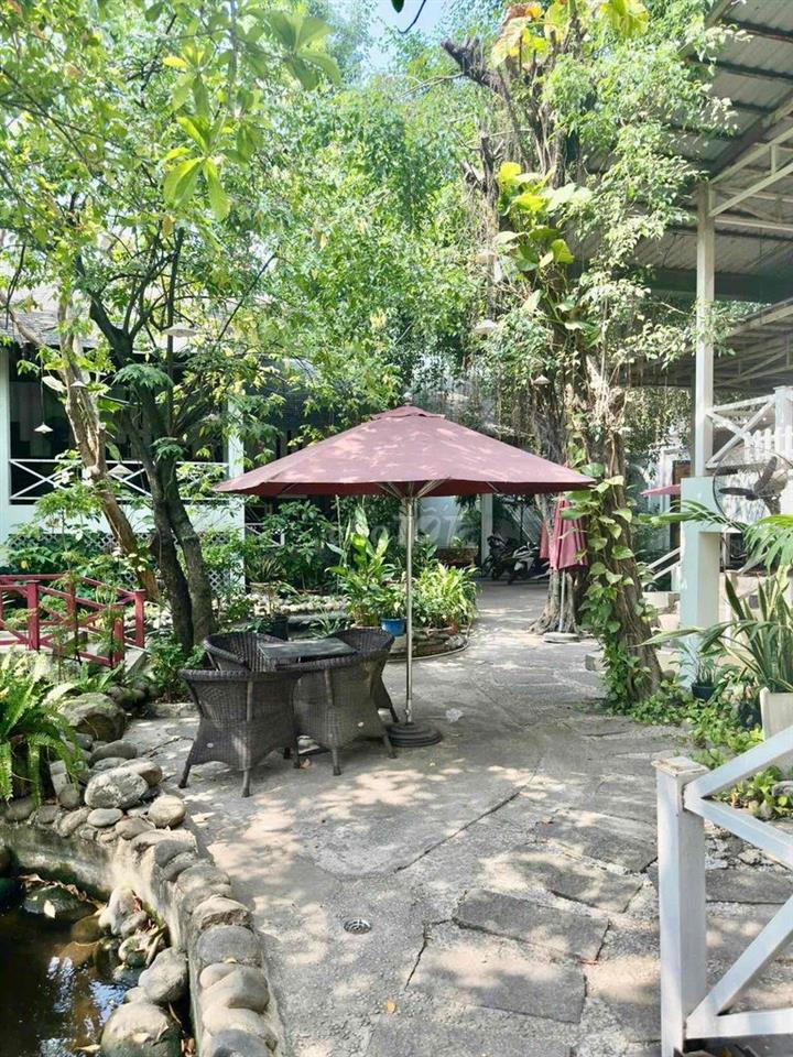 CHO THUÊ MẶT BẰNG CÓ SẴN SET UP 10 PHÒNG VIP  và CÀ PHÊ SÂN THỰƠNG VÀO