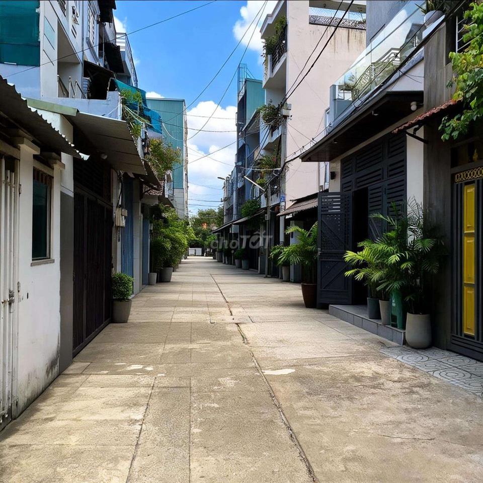 BÁN NHÀ CHÍNH CHỦ SỔ HỒNG RIÊNG 