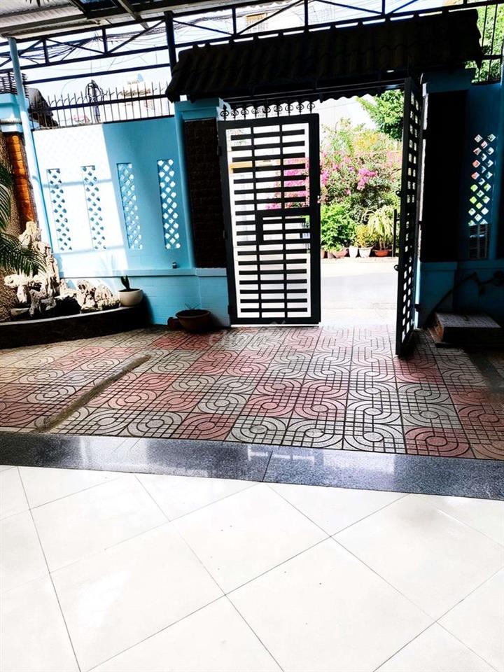 CHO THUÊ NHÀ MẶT TIỀN 4PN 4WC 15TRIUE 