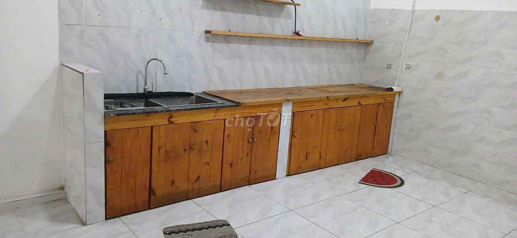CHO THUÊ NHÀ MẶT TIỀN GIÁ RẺ 3PN 2WC GIÁ 6TR