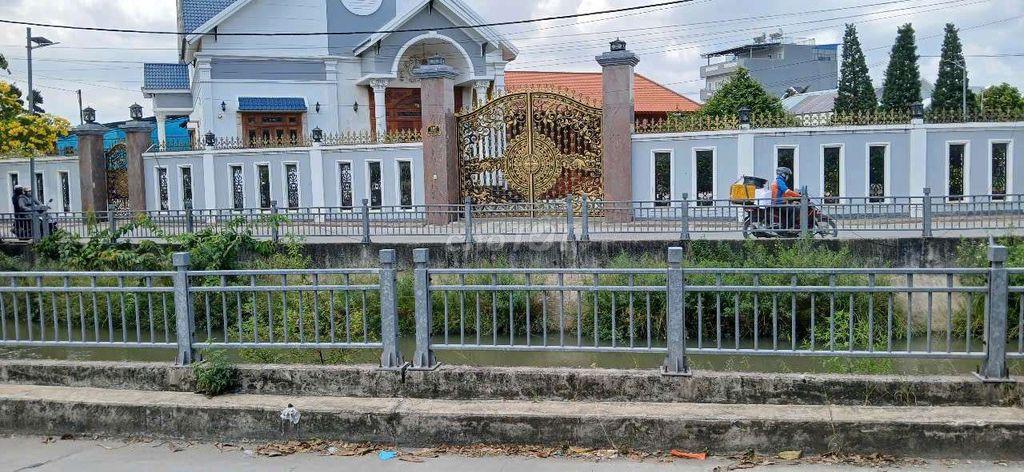 CHO THUÊ NHÀ MẶT TIỀN GIÁ RẺ 3PN 2WC GIÁ 6TR