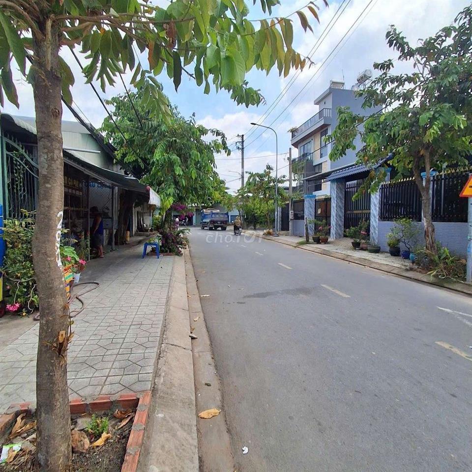 CHÍNH CHỦ BÁN ĐẤT MẶT TIỀN THỔ CƯ 100% GIÁ NHƯ TRONG HẺM 