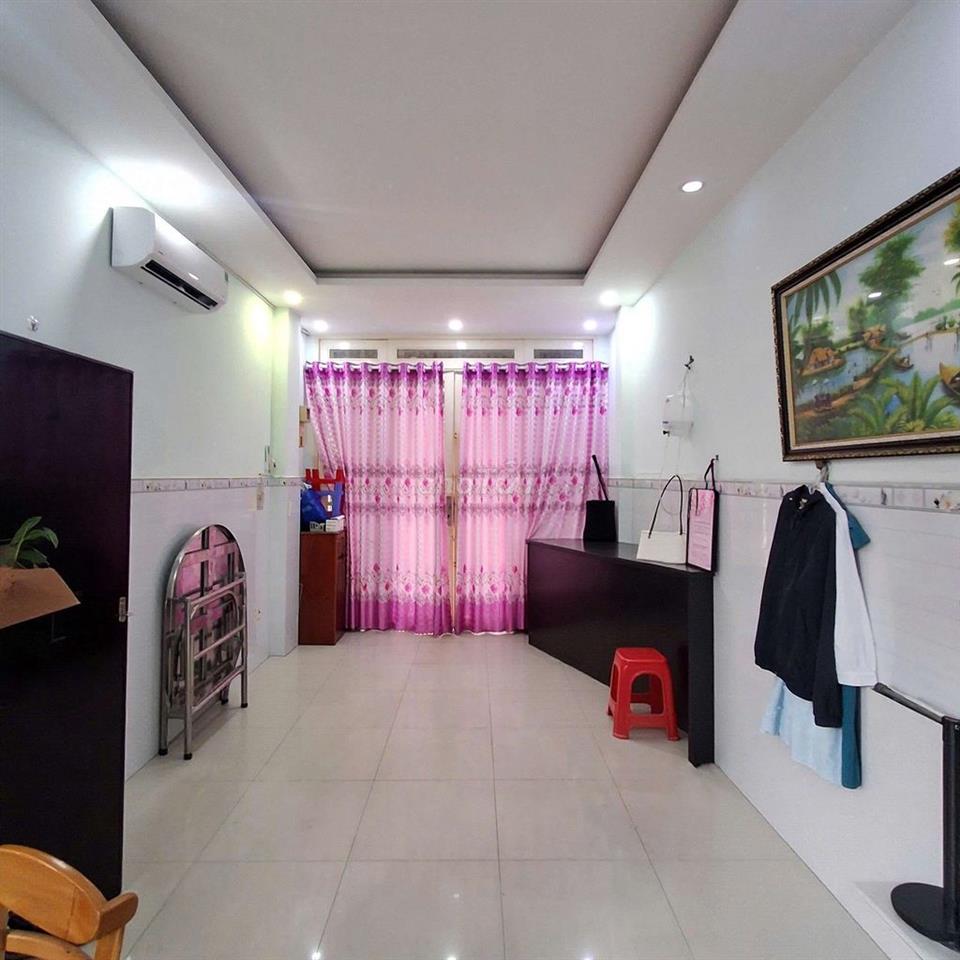 CHÍNH CHỦ 2PN 2WC KHU 38HATA PHAN VĂN HỚN FUN NỘI THẤT