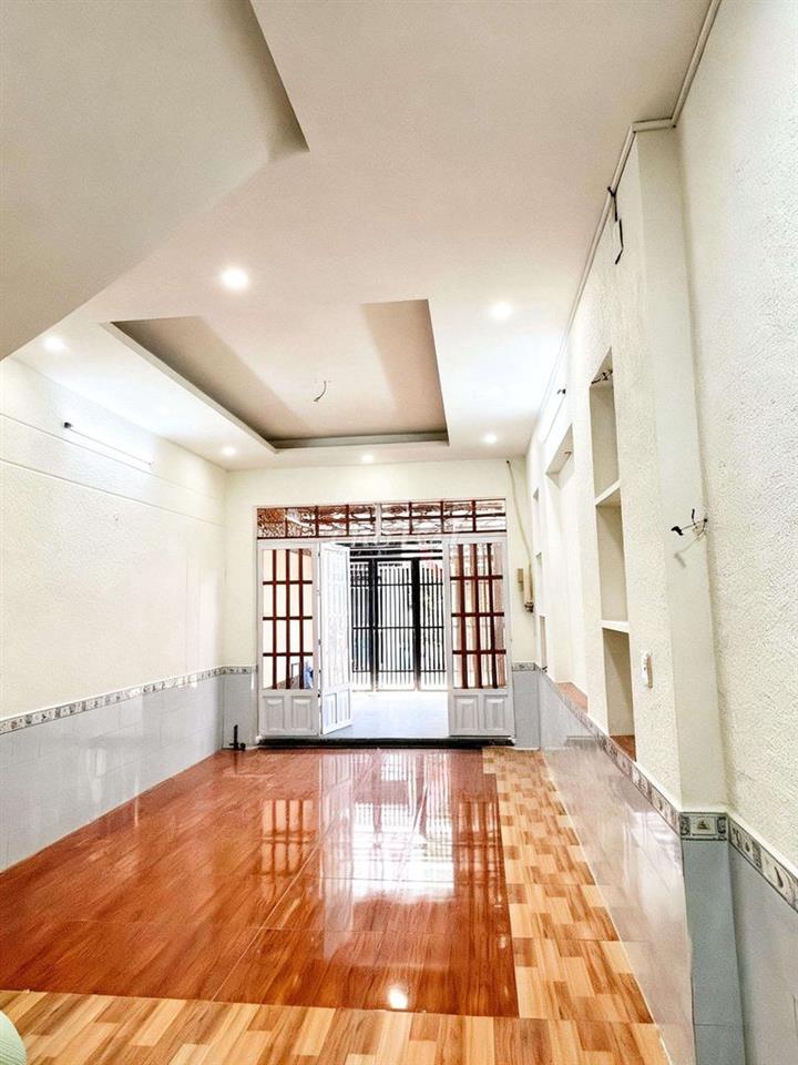CHO THUÊ NHÀ CC GIÁ RẺ 3PN 3WC 9TR 