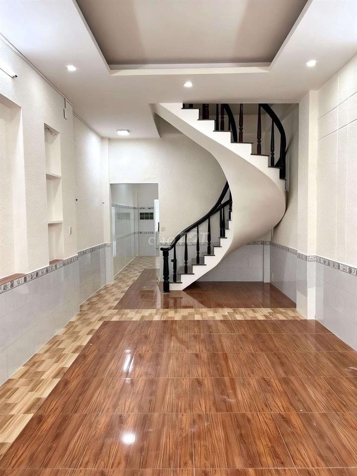 CHO THUÊ NHÀ CC GIÁ RẺ 3PN 3WC 9TR 