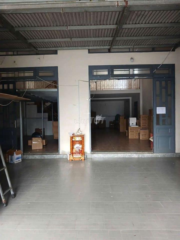 CHO THUÊ KHO 400M GIÁ RẺ 15TRIEU MT 