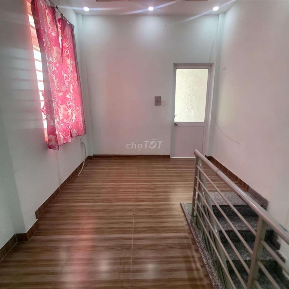 CHO THUÊ NHÀ GIÁ RẺ HẺM OTO CÓ 2 MÁY LẠNH 7TRIEU